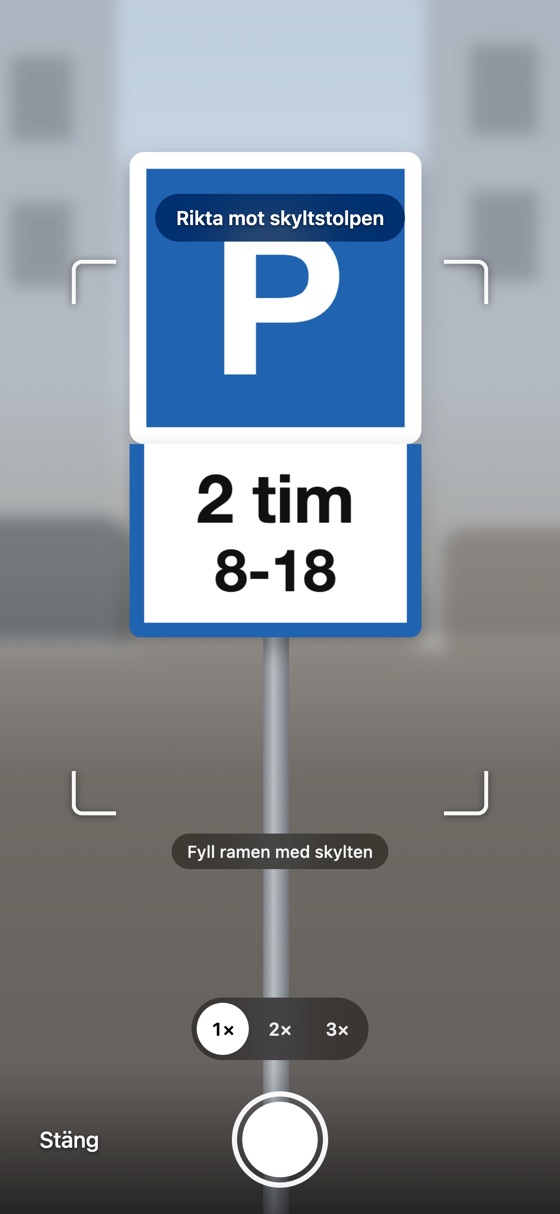 ParkGratis reading a Swedish parking sign that says 2 tim 8-18.
